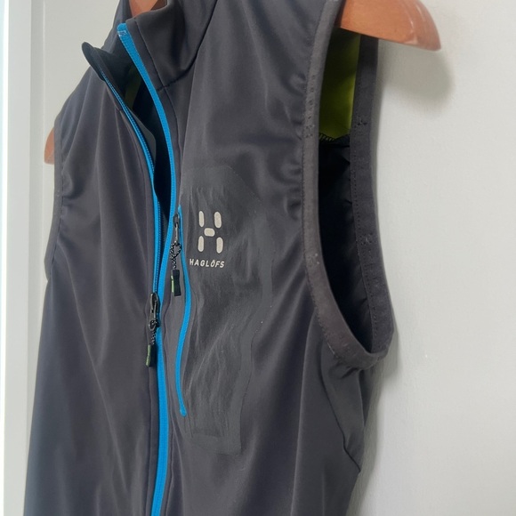 Haglöfs Women’s Black Vest with Green Inside Size Small - Picture 2 of 7